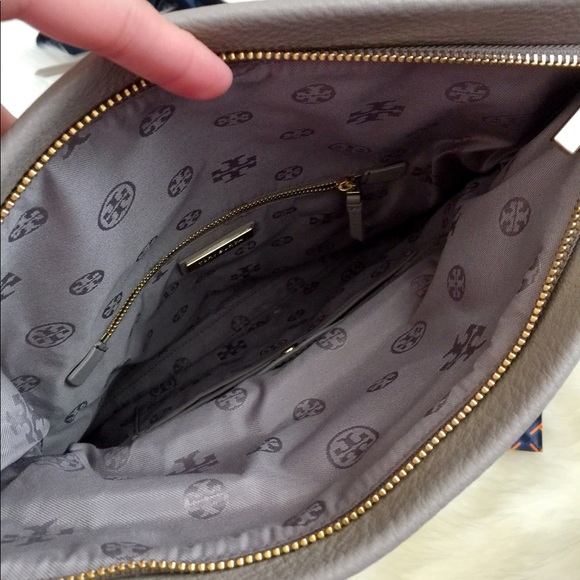 ❌SOLD❌NWT Tory Burch Fold-Over Clutch Crossbody - Picture 5 of 7